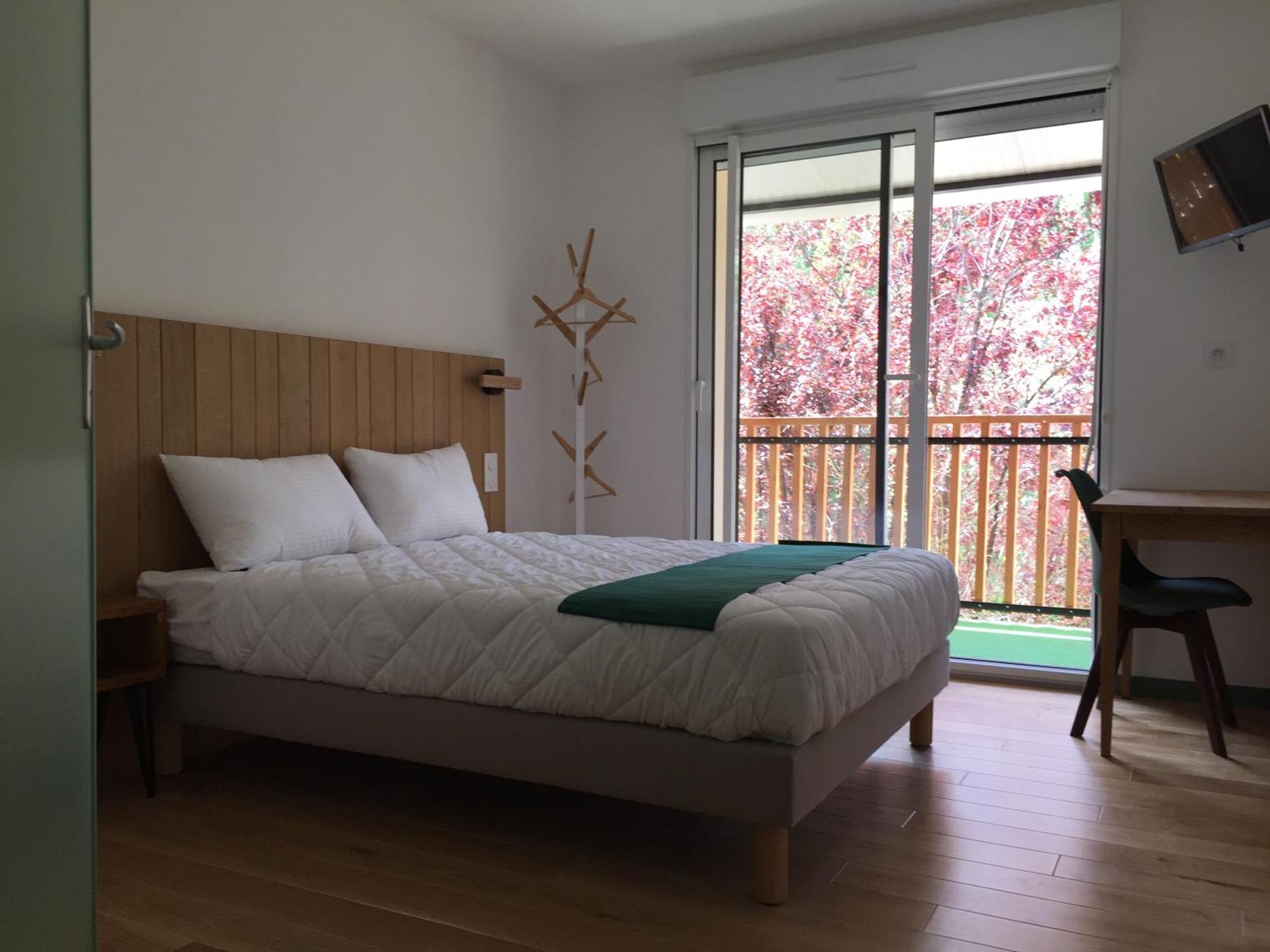 Logis Hotel Les Tilleuls Bruere-Allichamps Ngoại thất bức ảnh